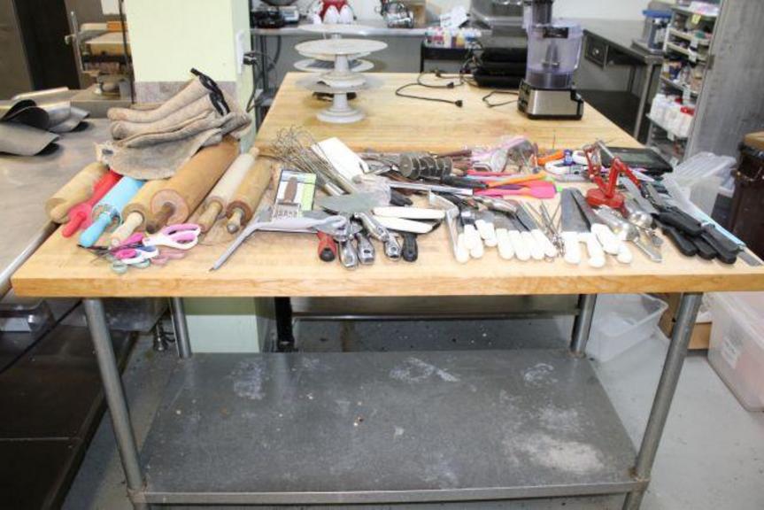 Auction Ohio Bakery Utensils And More