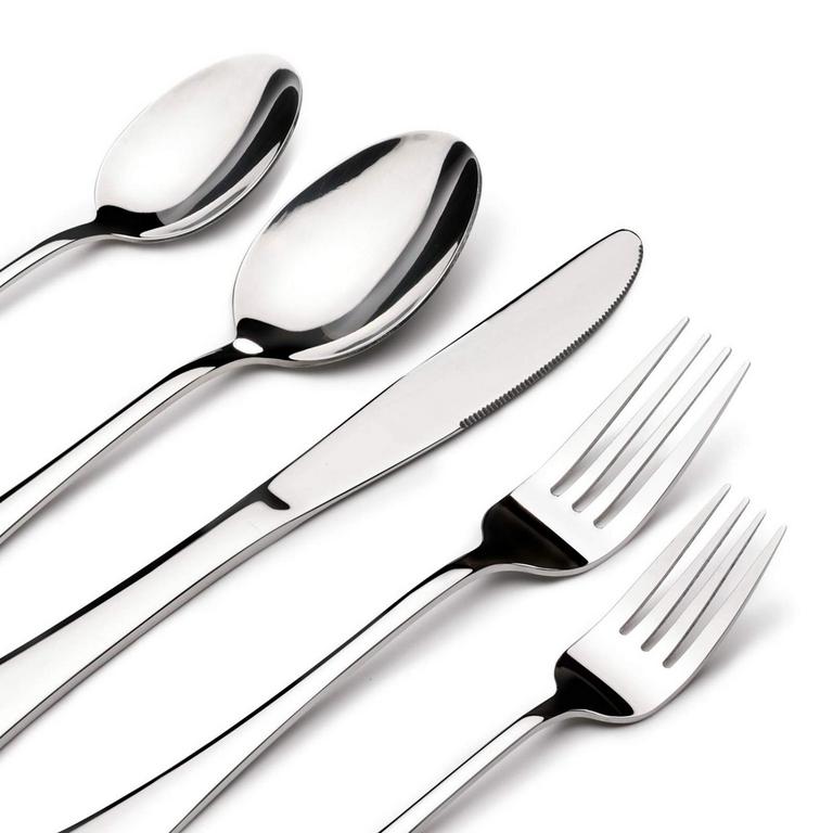 SILVERWARE SET FOR 8