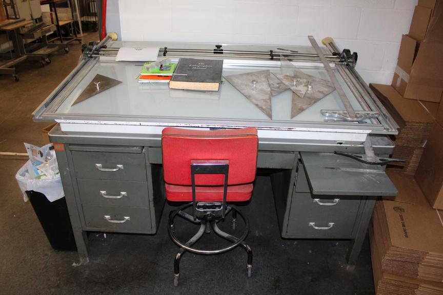 Light up drafting sales table