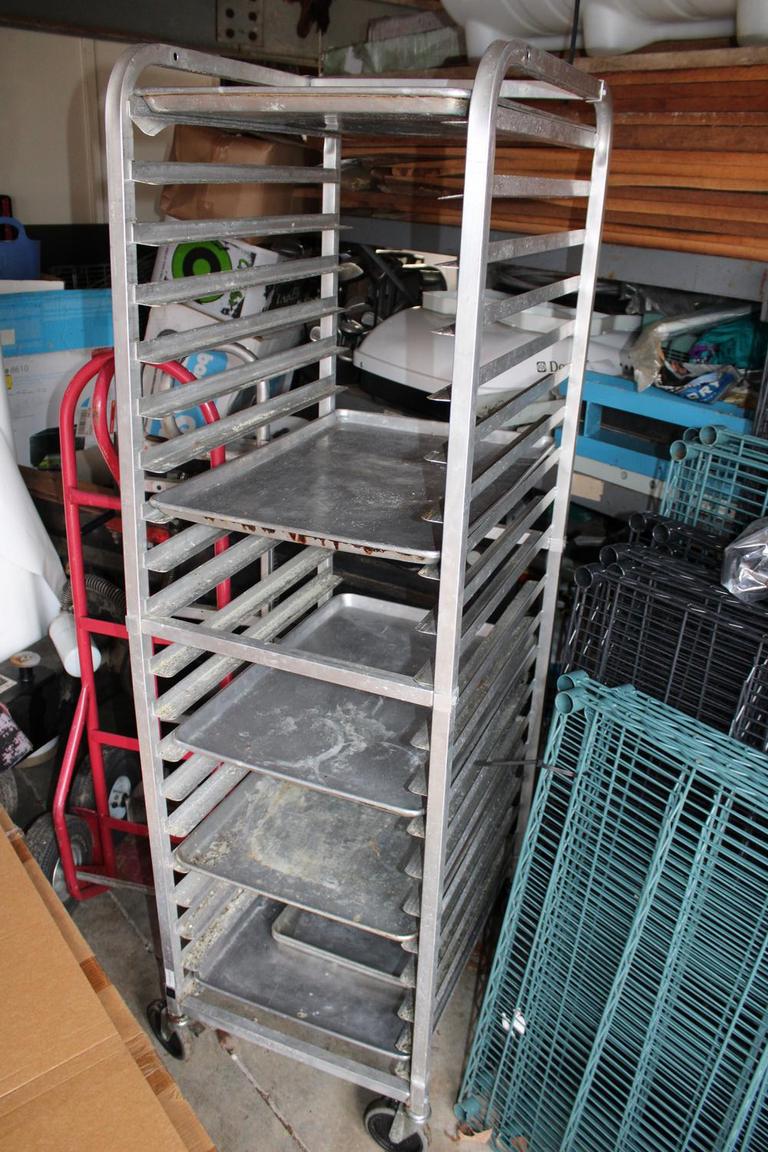 Auction Ohio Baking Sheet Rack Cart