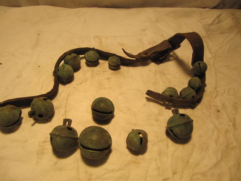 Auction Ohio Brass Sleigh Bells
