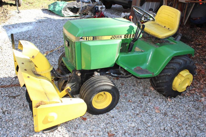 Auction Ohio John Deere 318 Lawn Tractor