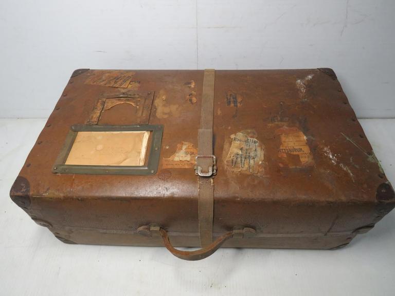 Auction Ohio Vintage Traveling Case