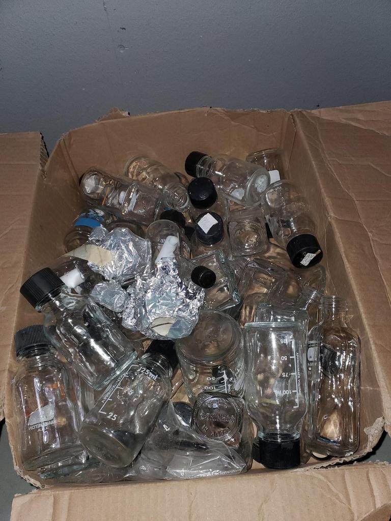 Auction Ohio Glass Lab Containers