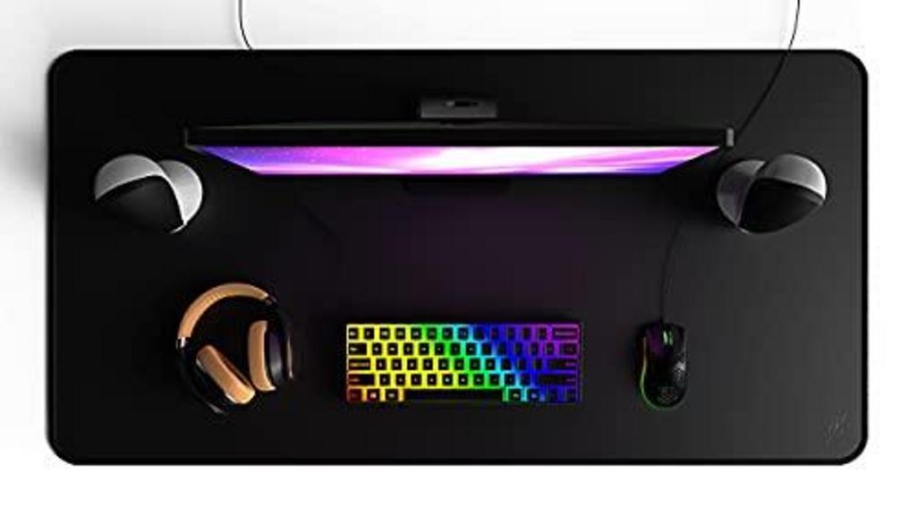 WRAPTOR 48''X24'' DESK MAT