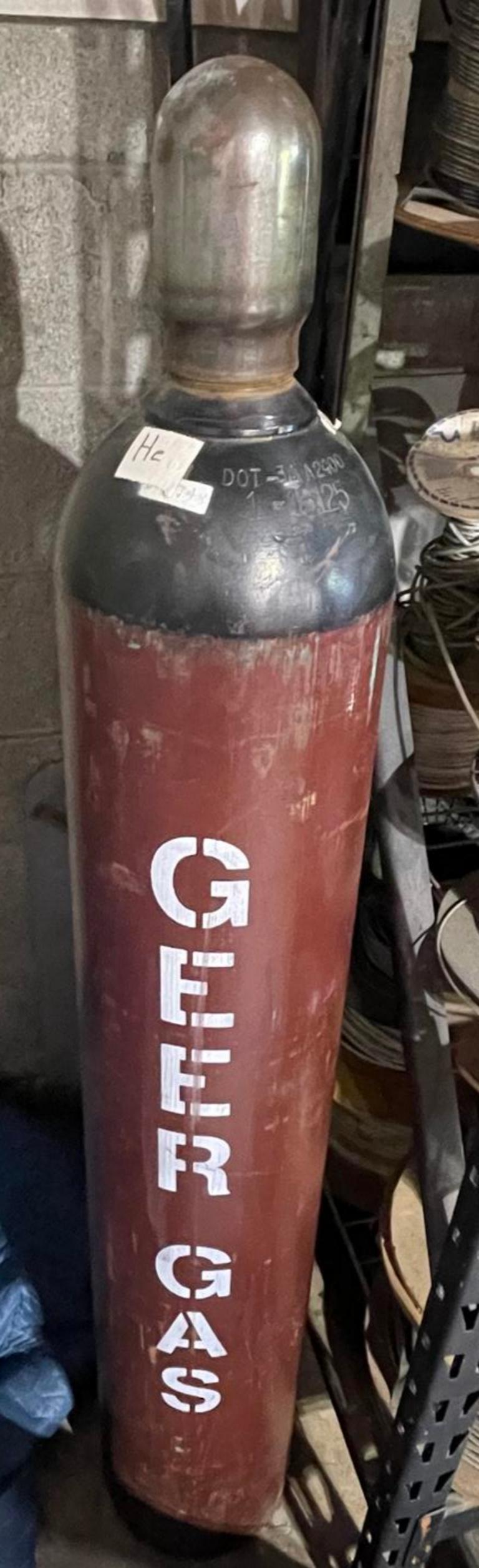 Auction Ohio Airgas/Geer Gas Helium Tank