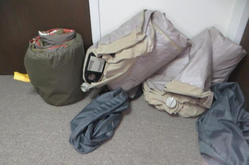 Auction Ohio Air Mattresses & Sleeping Bag