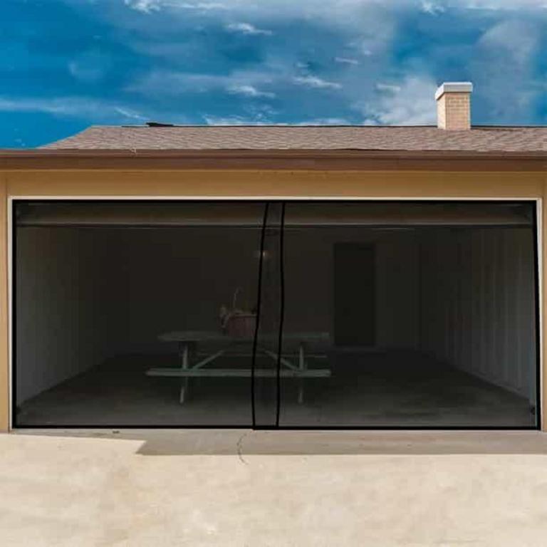 MAGNETIC GARAGE DOOR SCREEN