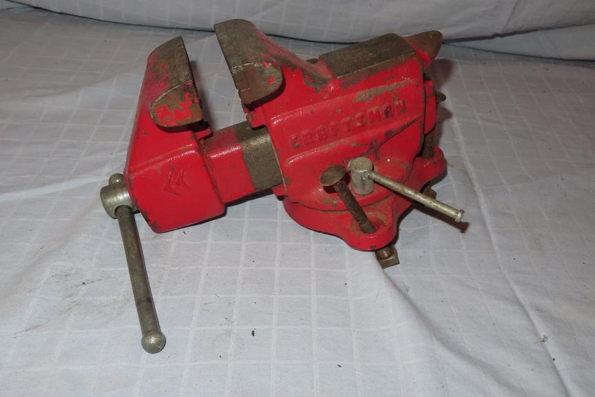 Auction Ohio Craftsman Bench Vise