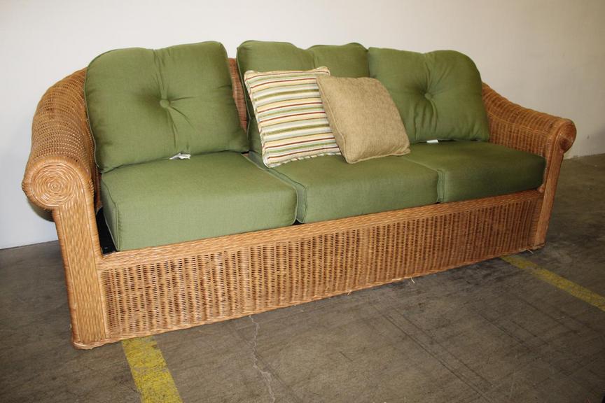 Henry link wicker deals couch