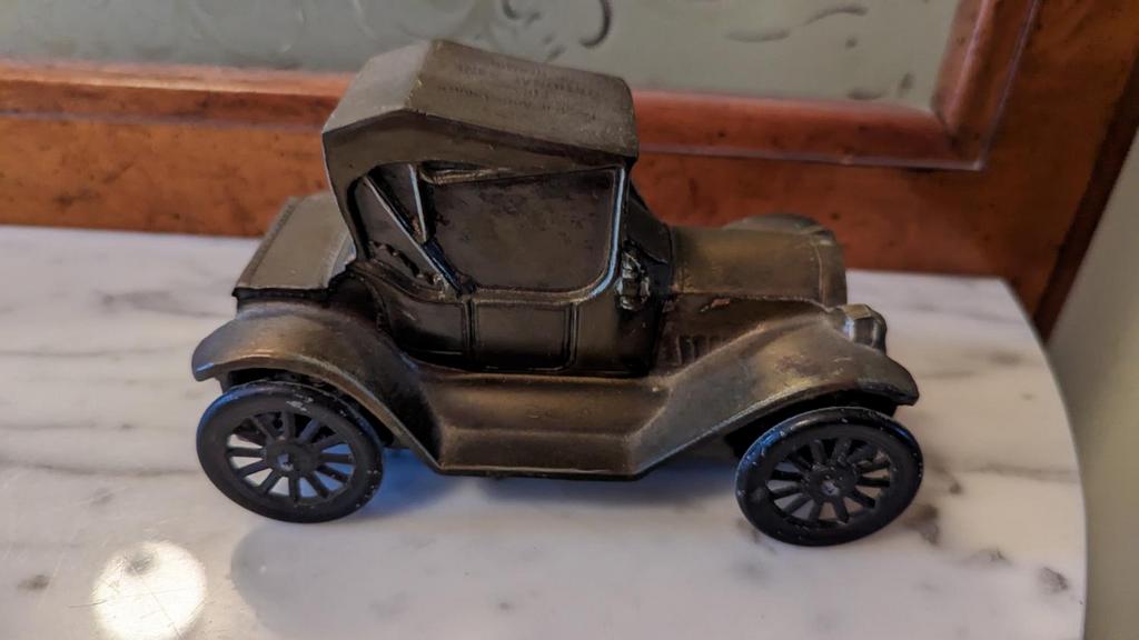 Auction Ohio Metal First Nat Bank truck