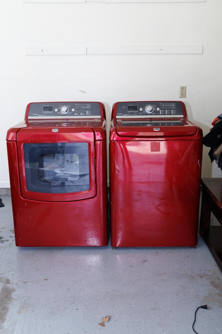 Auction Ohio Maytag Bravos Washer and dryer