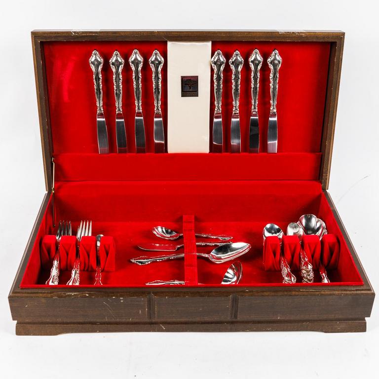 Auction Ohio Silverplate Flatware