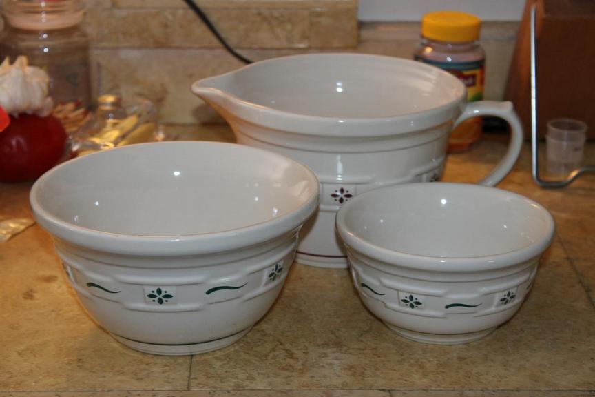 Auction Ohio Longaberger Pottery Bowls
