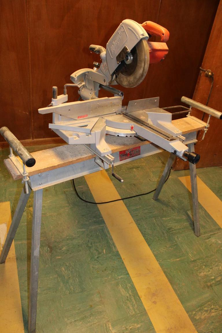 Auction Ohio Milwaukee Miter Saw