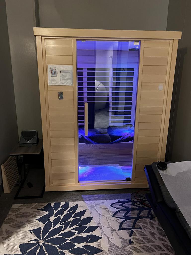 Auction Ohio Chromotherapy Sauna
