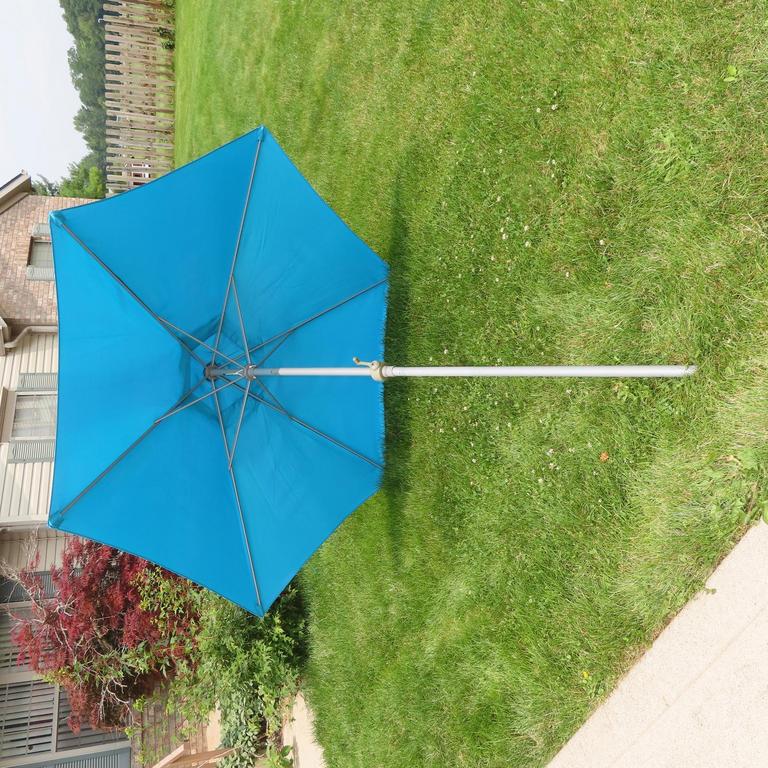 Auction Ohio Patio Umbrella