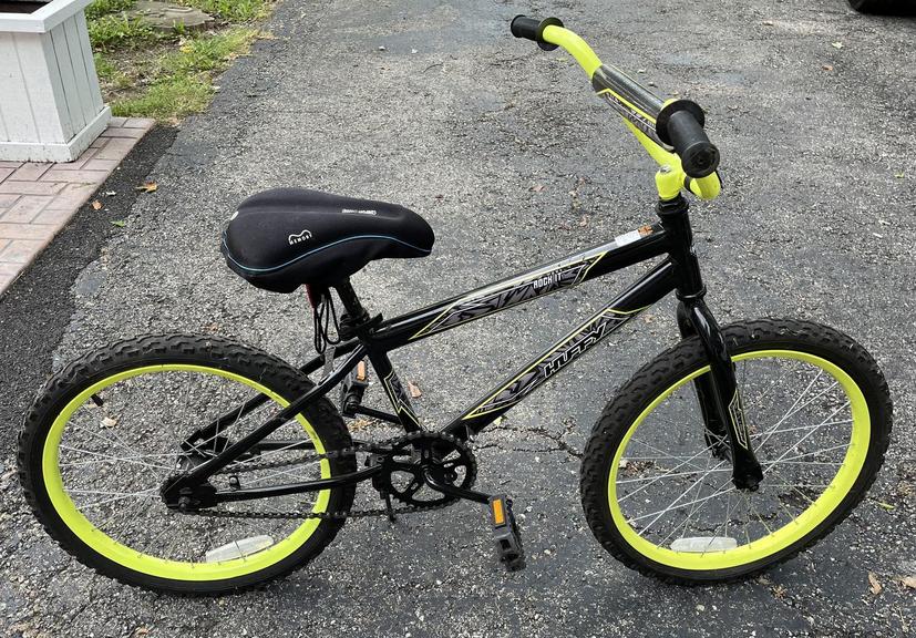 Auction Ohio Youth Huffy Bicycle