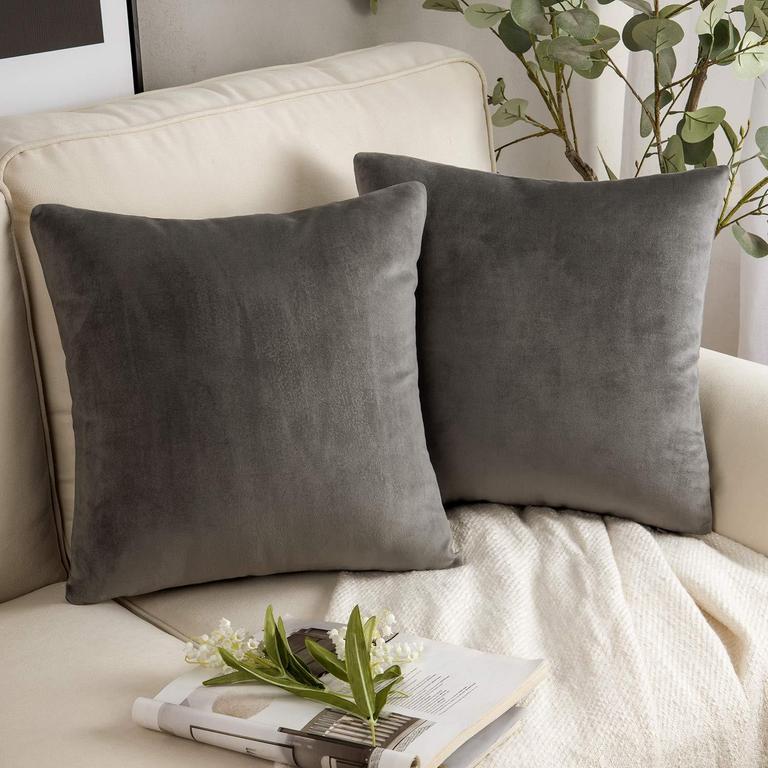 PHANTOSCOPE VELVET PILLOWS