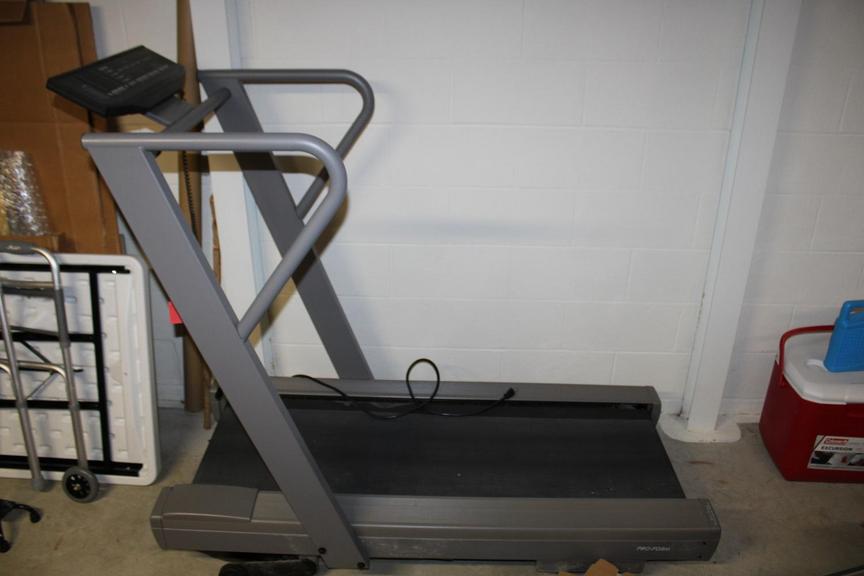Auction Ohio Pro Form Treadmill