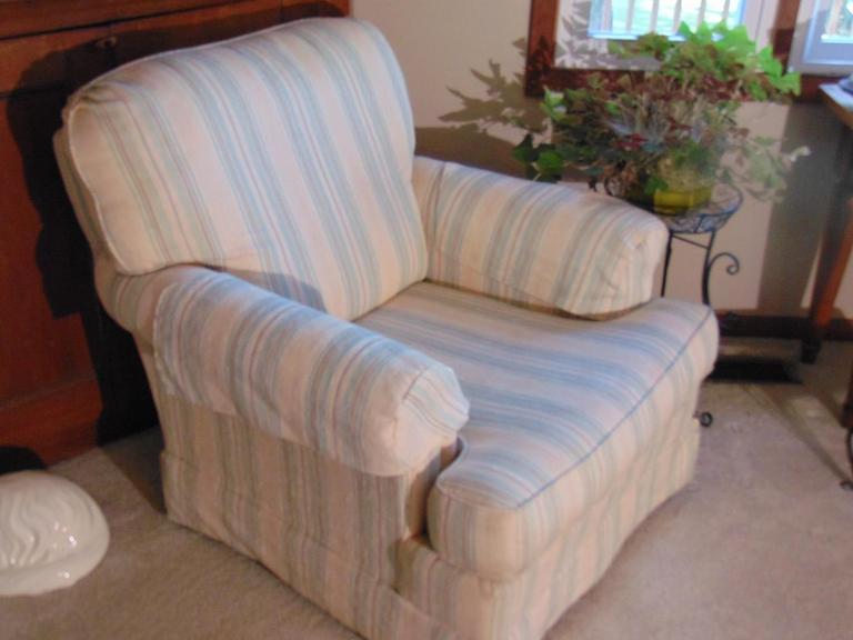 Auction Ohio LazyBoy Chair