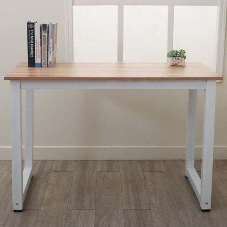 COMPUTER DESK