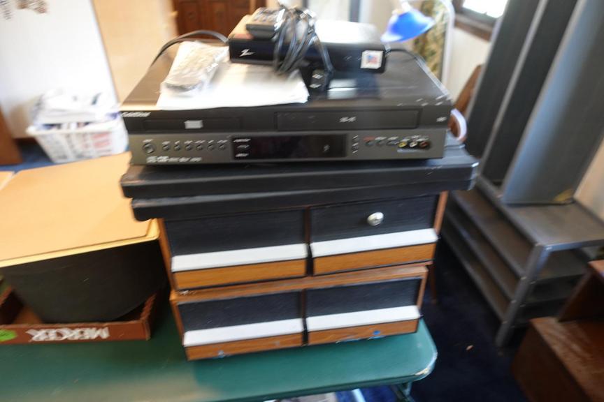 Auction Ohio DVD/VCR & VHS Holders