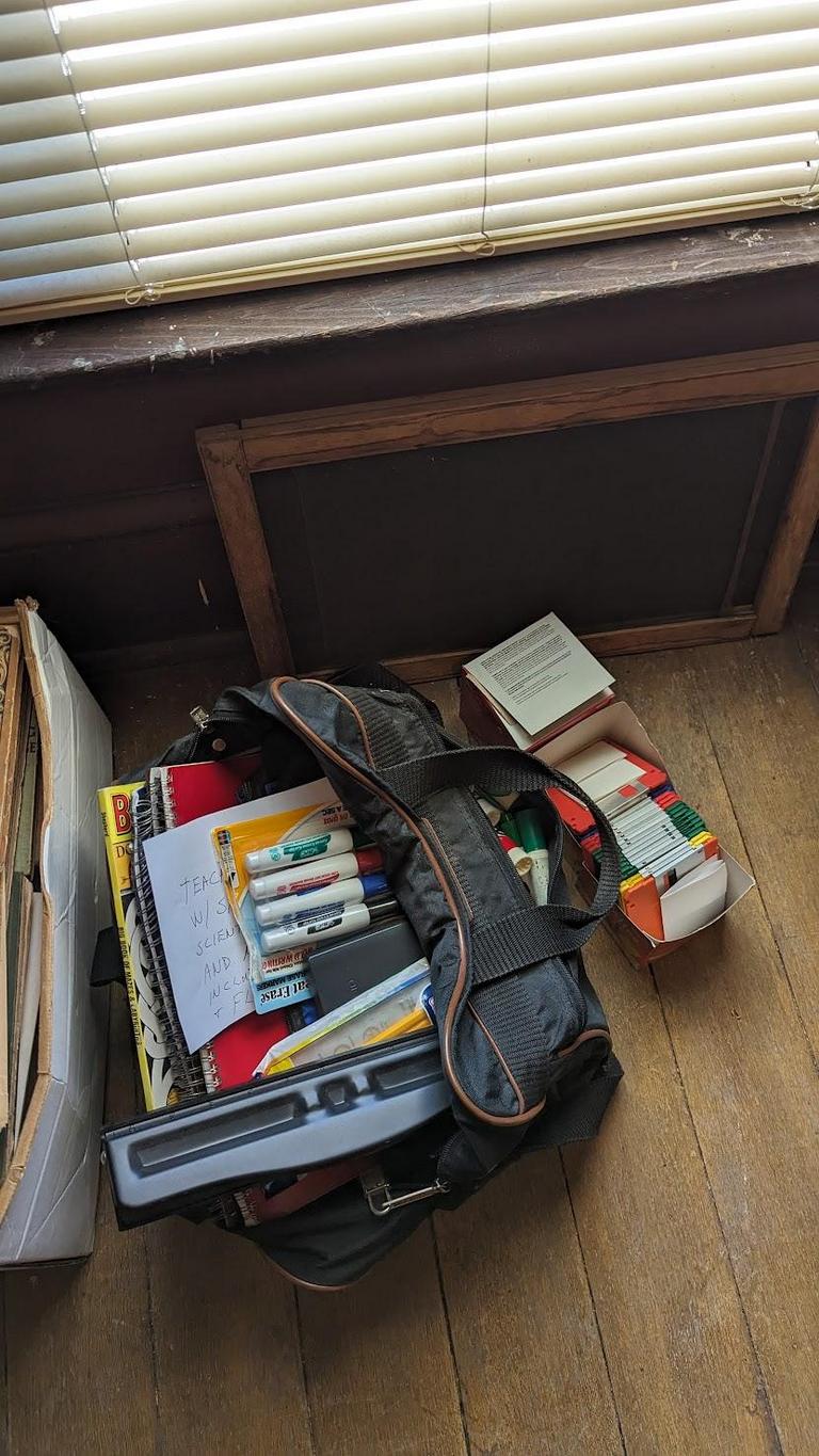 Auction Ohio Teaching supplies