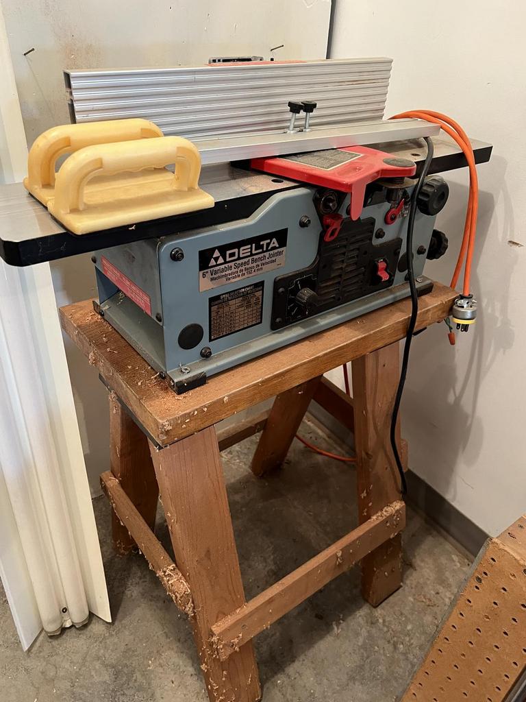 Auction Ohio Delta Bench Jointer