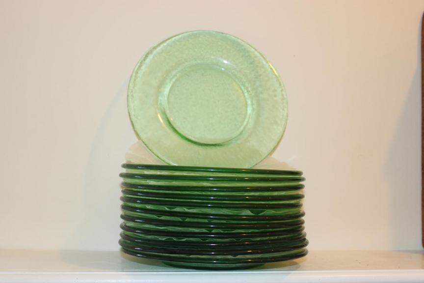 Auction Ohio Green Glass Dinner Plates