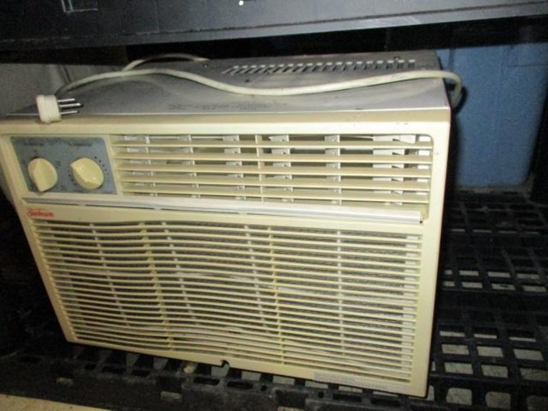 Auction Ohio Sunbeam AC Window Unit
