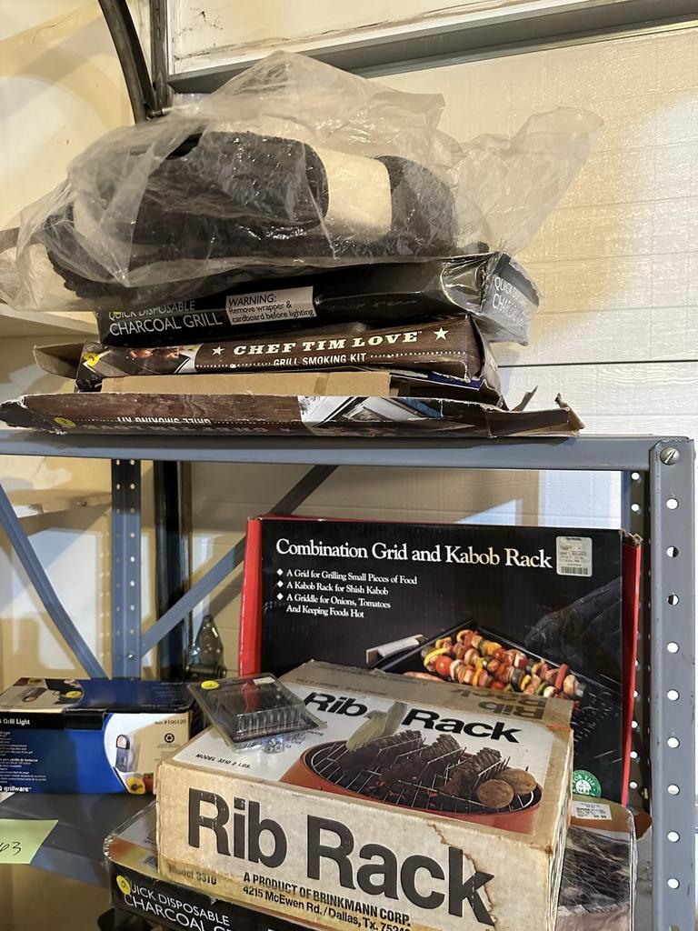 Auction Ohio Rib racks, smoking kits et
