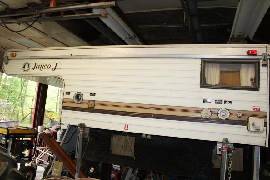 Auction Ohio Jayco "J" Series Camper Topper