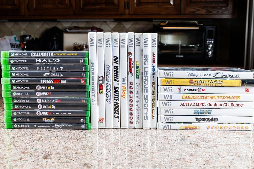Auction Ohio Xbox 1 and Wii Games