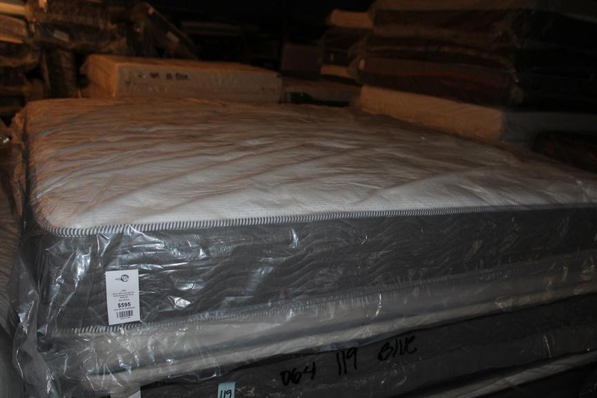 Auction Ohio Zinus King Mattress