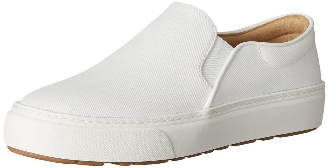 ESSENTIAL SNEAKER SZ 7