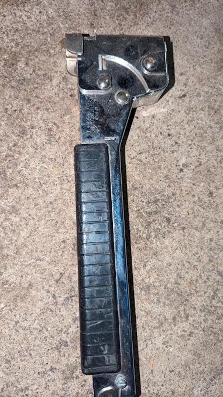 Auction Ohio Fastening tool
