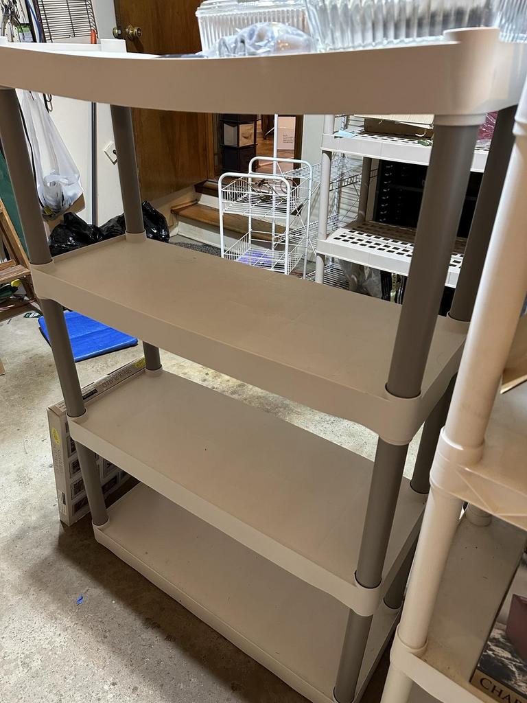 Auction Ohio Plastic storage shelves