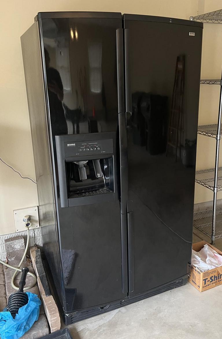 Auction Ohio Kenmore Elite Refrigerator