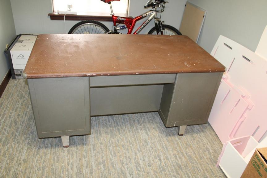 Shaw walker tanker deals desk