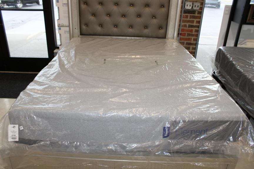 Auction Ohio Casper Queen Mattress Set