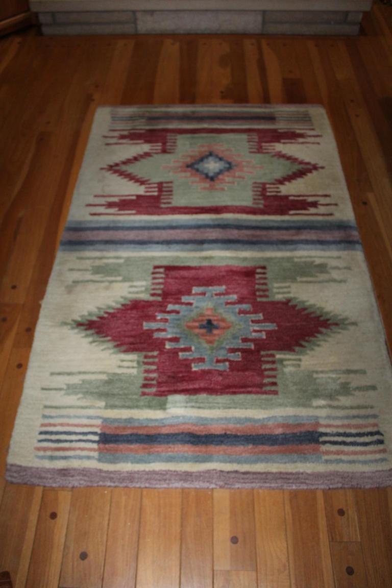 Auction Ohio Rug