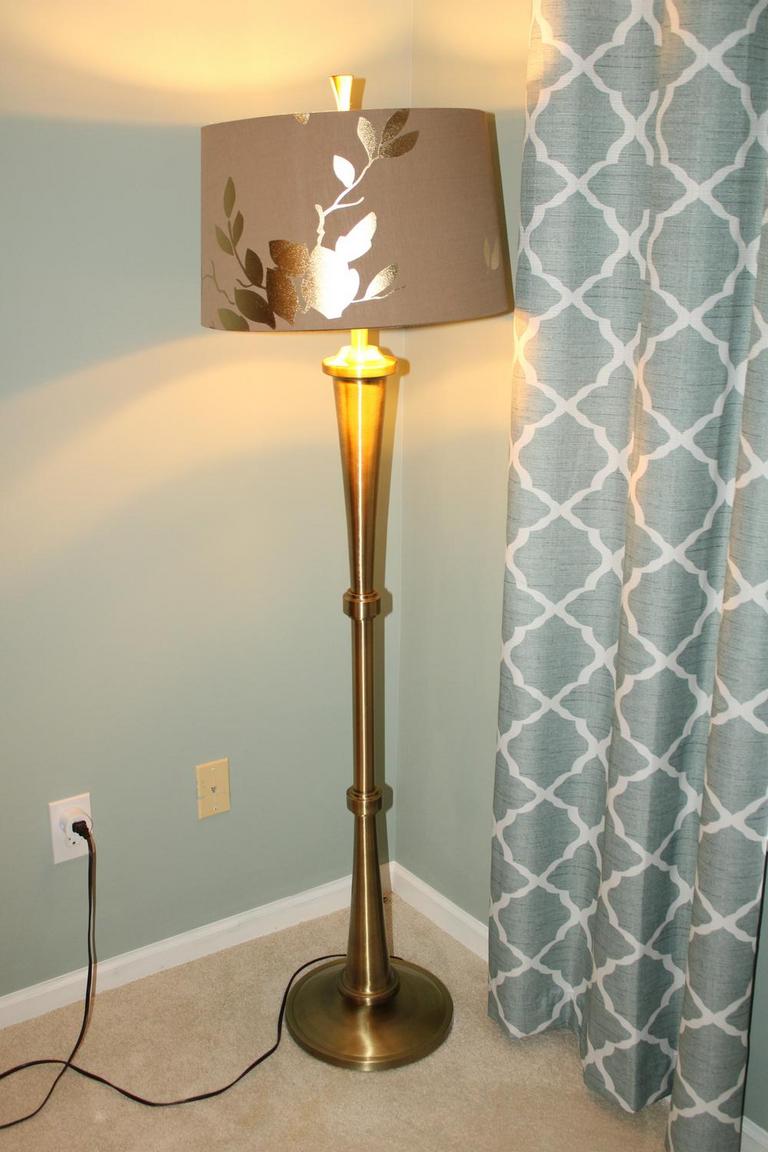 Auction Ohio Pier 1 Floor Lamp