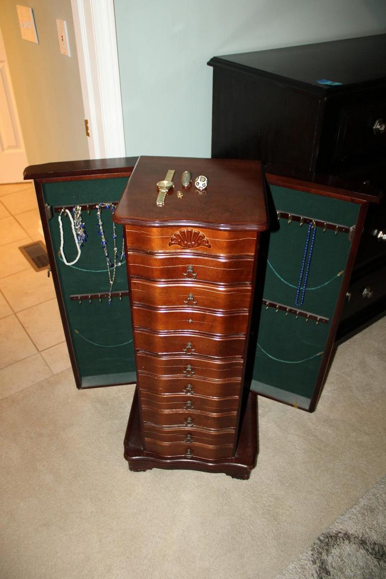 Auction Ohio Jewelry Armoire
