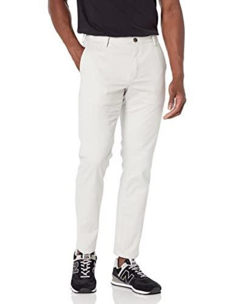 ESSENTIALS CHINO PANTS