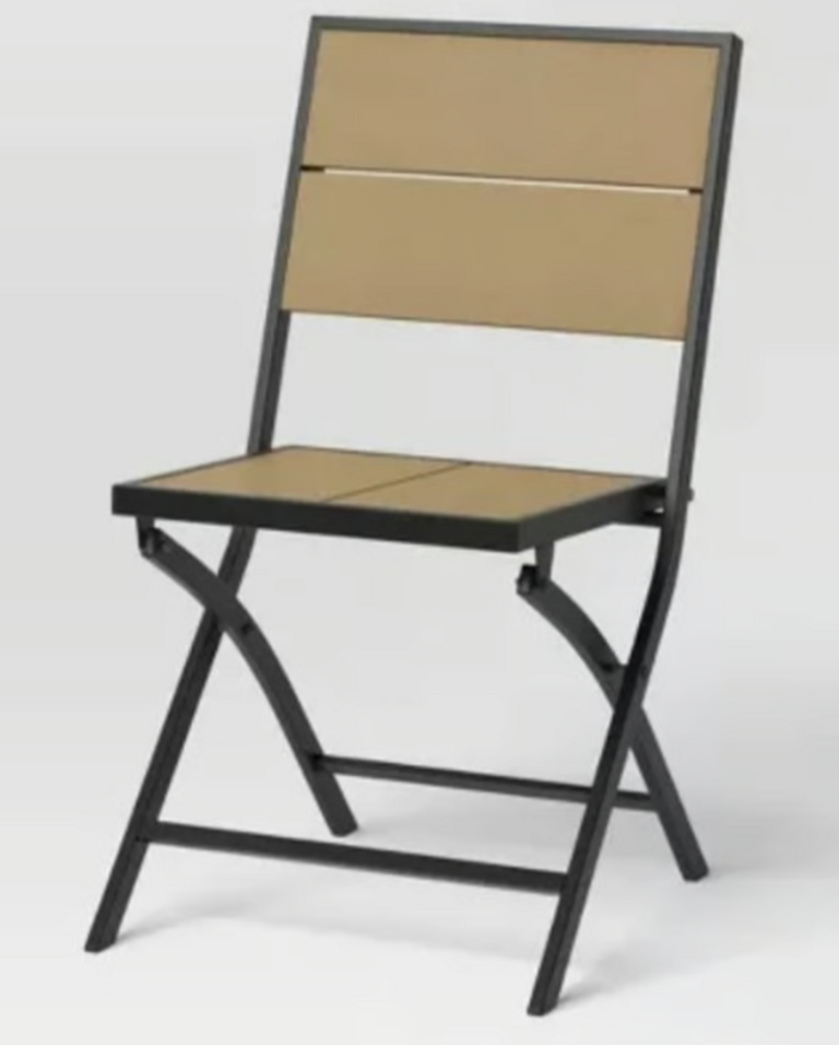PORTABLE PATIO CHAIR