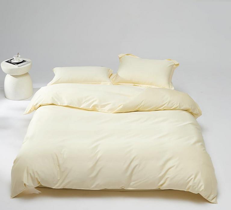 HOUSERI IVORY COMFORTER SET QN