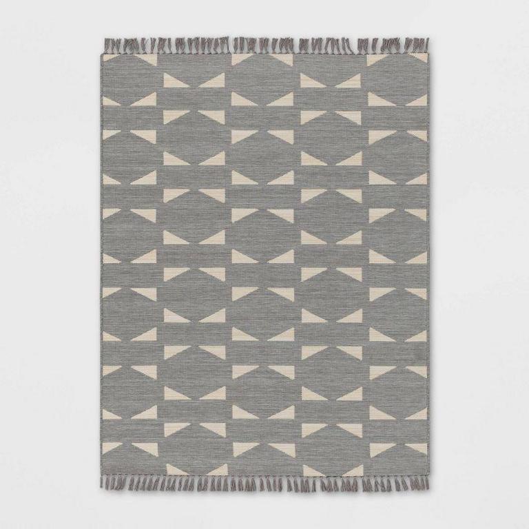 5X7 AREA RUG