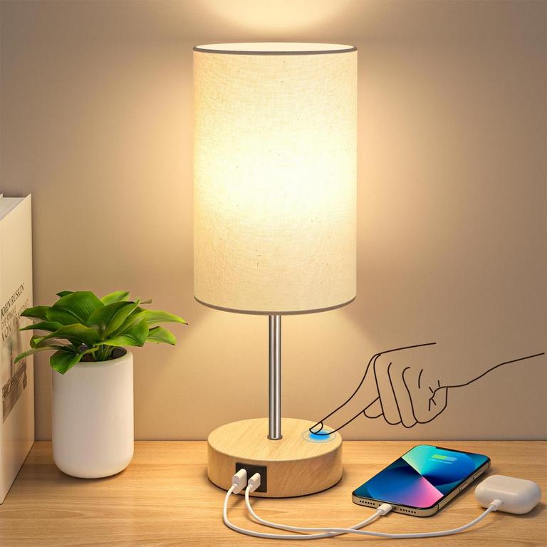 DUAL CHARGE TABLE LAMP