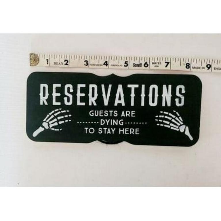 4 DEAD & BREAKFAST SIGNS